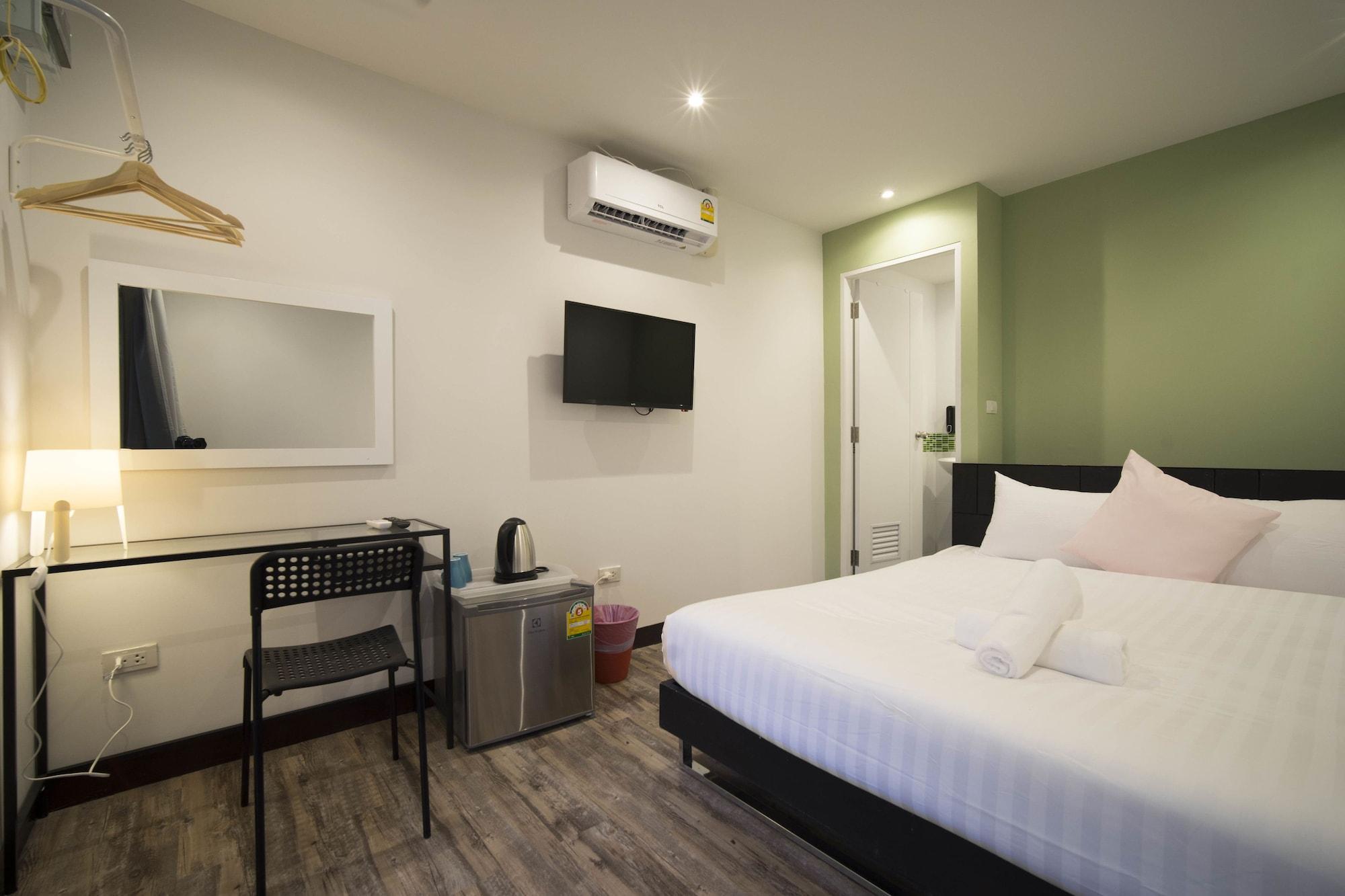Resort M - Mrt Huai Khwang Bangkok Buitenkant foto