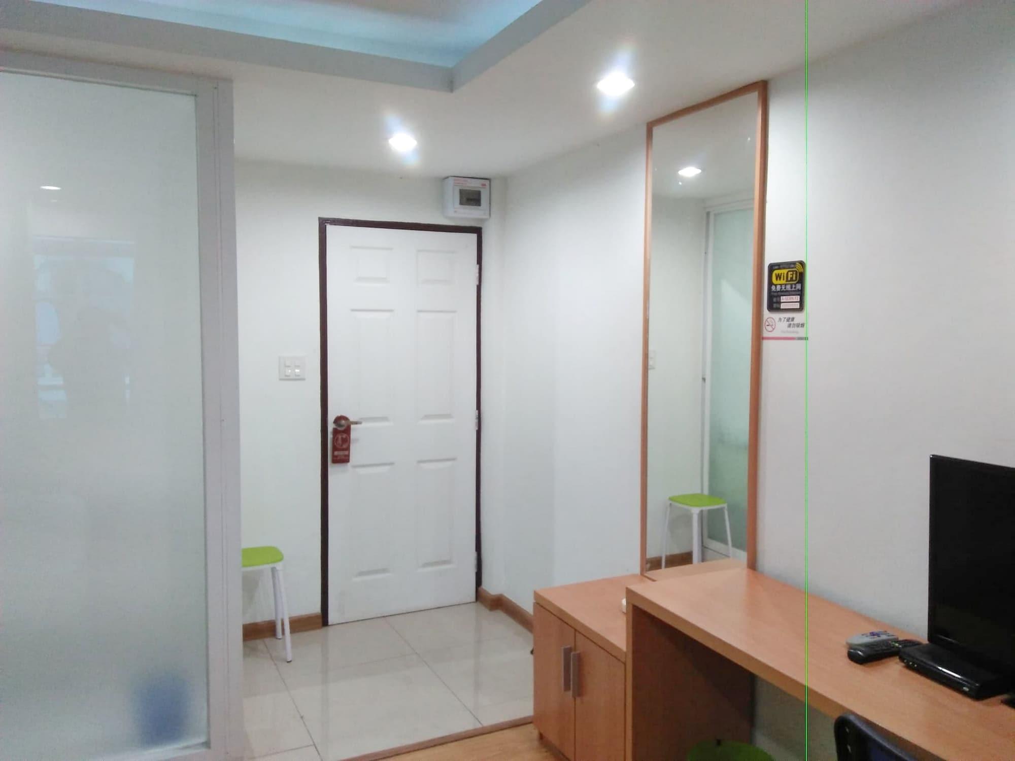 Resort M - Mrt Huai Khwang Bangkok Buitenkant foto