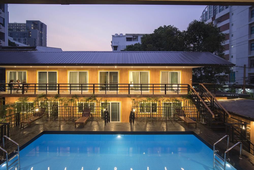 Resort M - Mrt Huai Khwang Bangkok Buitenkant foto